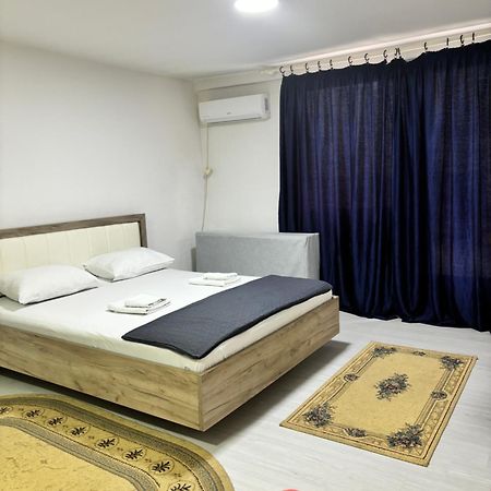 Apartman Sava Ni Esterno foto