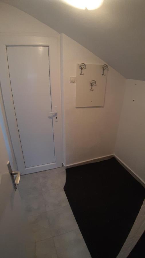Apartman Sava Ni Esterno foto