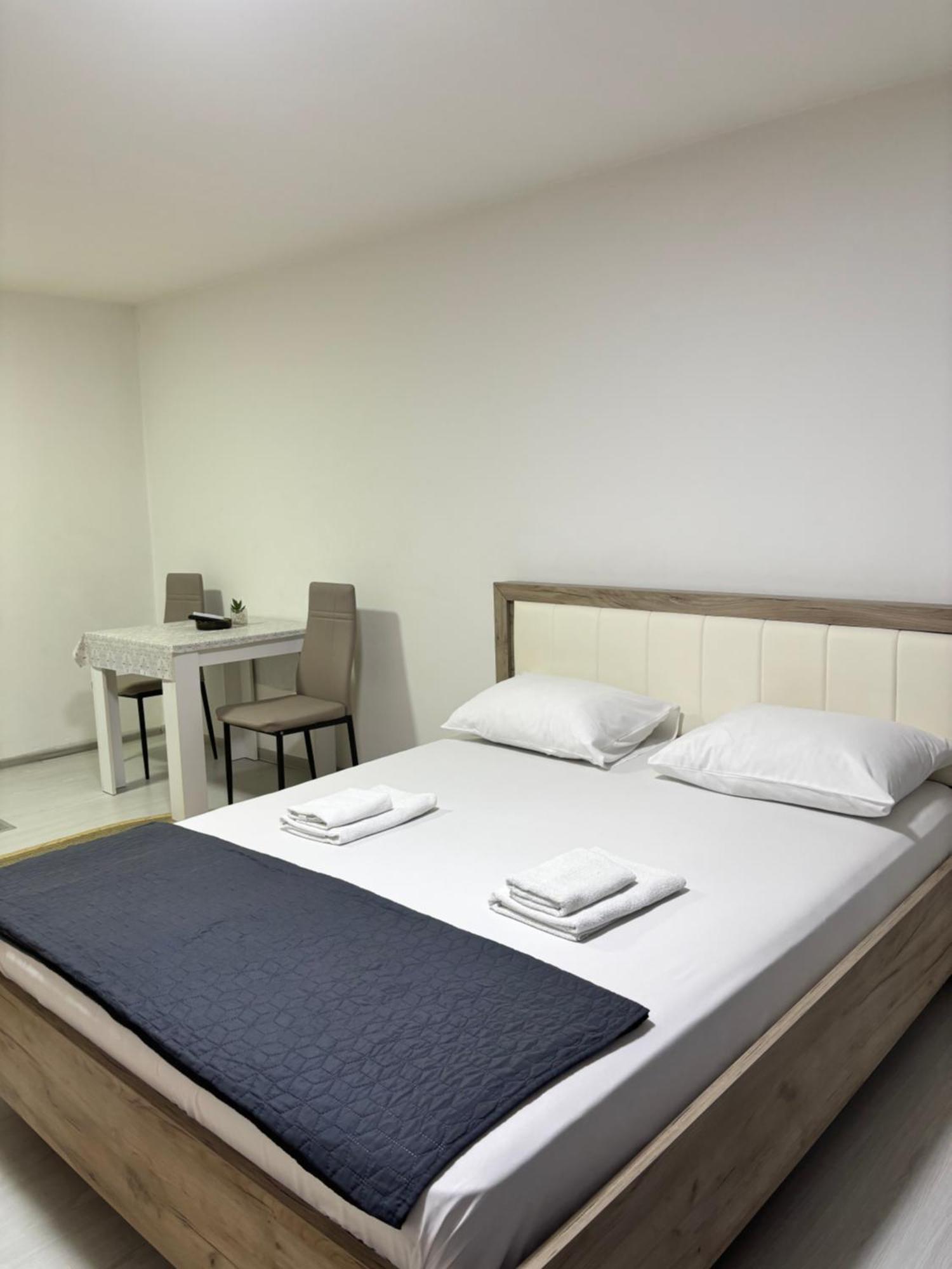 Apartman Sava Ni Esterno foto