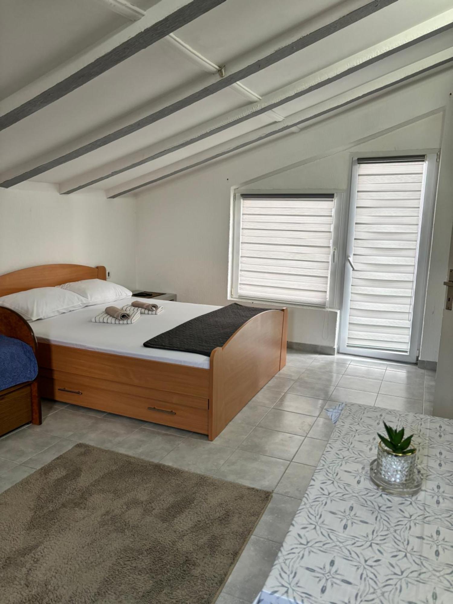 Apartman Sava Ni Esterno foto
